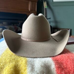 Seager Grit Company x Stetson 4x Longhorn Fawn size 7 (56)